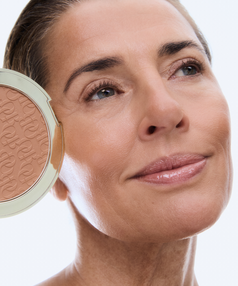 Soft Focus Powder Bronzer | Medium OGB Soft Focus Powder Bronzer in Medium, talkvrije poederbronzer