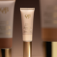 OGB Effortless Set: skin tint en lip oil naast elkaar