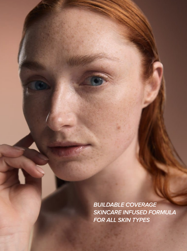 OGB Miracle Skin Tint Fair: model met rood haar en de voordelen van de skin tint