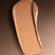 OGB Miracle Skin Tint Medium: swatch van de skin tint in Medium