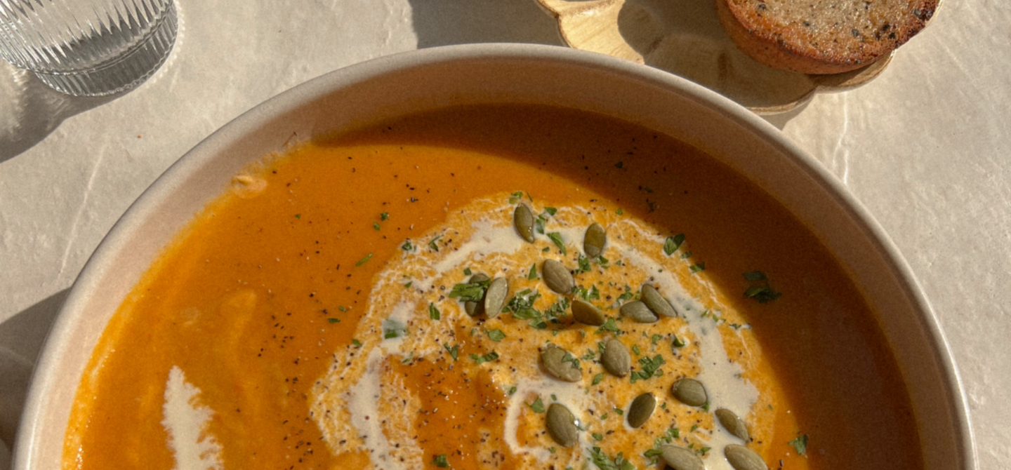 [SOUP SEASON] deze linzensoep wil je thuis maken