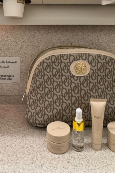 [GLOW ON THE GO] skincare tips voor in het vliegtuig