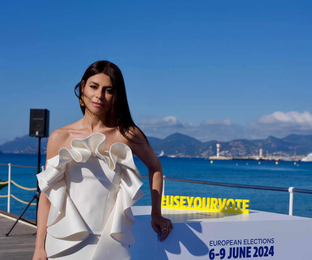 [OLCAY:] 'Ik? Naar Cannes?'