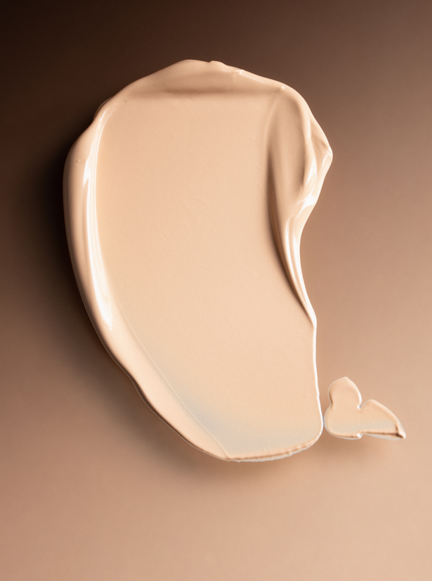 OGB Miracle Skin Tint Fair: swatch van de skin tint in Fair